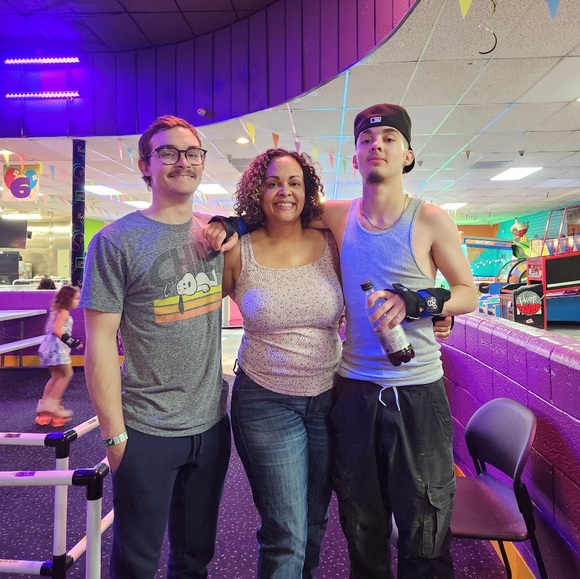 Meet your Posher, Alyssa - Picture 8 of 8